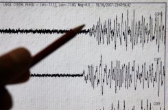 زلزال قوي شمال اندونيسيا والغاء التحذير من التسونامي