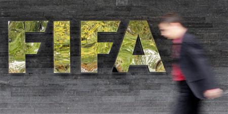  Football: le vice-président de la Fifa nie être corrompu..