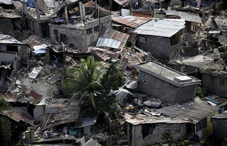 مخاوف من مقتل عشرات الآلآف في زلزال هايتي..