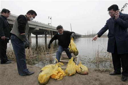ضجة في الصين بعد العثور على جثث أجنة واطفال رضع القي بها بالقرب من نهر..