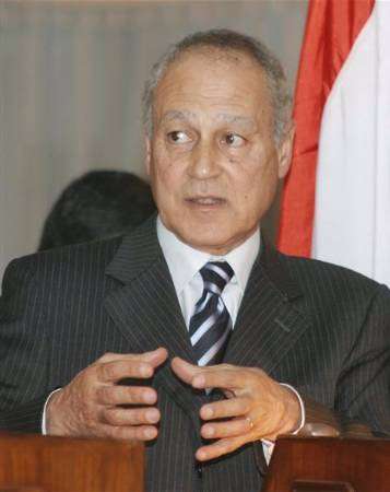 القاهرة تحاول ايقاف جلد طبيب مصري بالسعودية بعد تشديد عقوبته